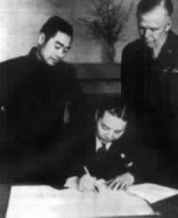 “政协会议”否定国民党独裁统治